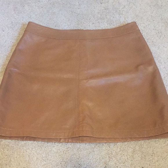 Cupcakes and Cashmere Camel Leather Mini Skirt - Picture 3 of 6
